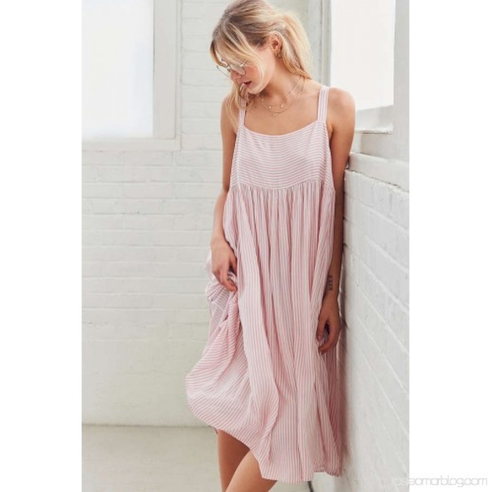 Kimichi Blue Striped Fleur Midi Dress